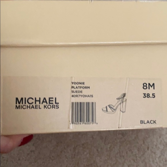 Michael Kors “Yoonie” Platform Suede. - Picture 4 of 4